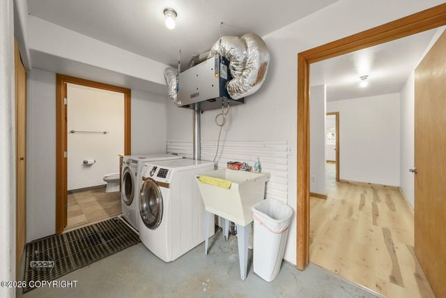 18699 Stonehill Drive, Eagle River, AK 99577