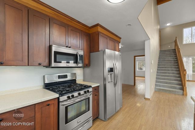 18699 Stonehill Drive, Eagle River, AK 99577