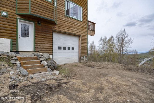 18699 Stonehill Drive, Eagle River, AK 99577