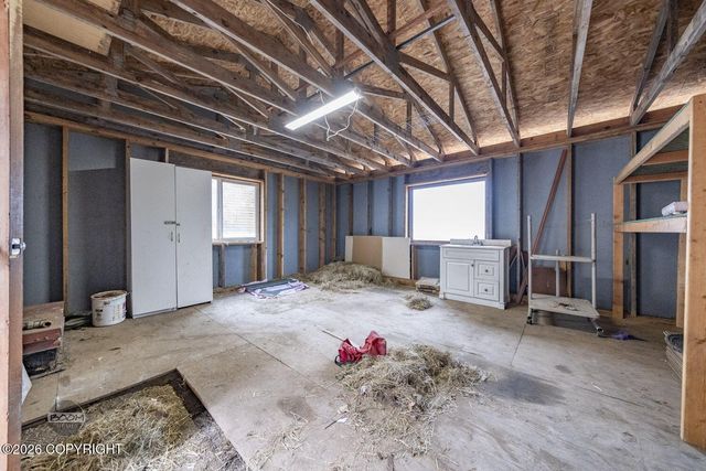 18699 Stonehill Drive, Eagle River, AK 99577