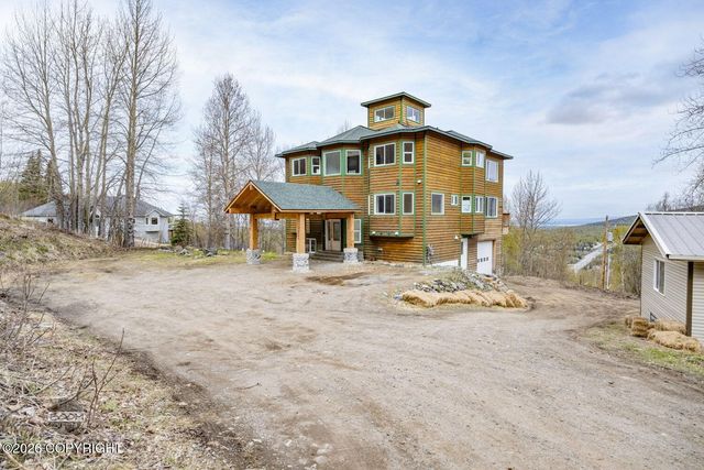 18699 Stonehill Drive, Eagle River, AK 99577