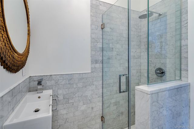 93 Central Avenue, Sea Cliff, NY 11579