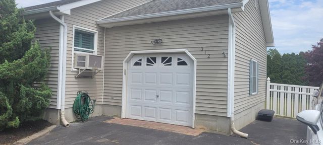 312 Riley Avenue, Calverton, NY 11933