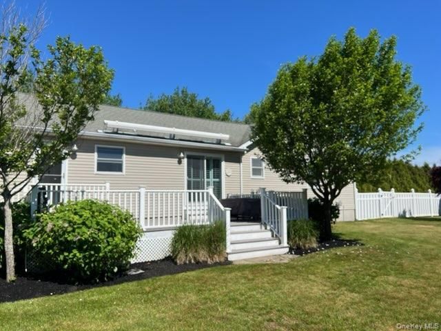 312 Riley Avenue, Calverton, NY 11933