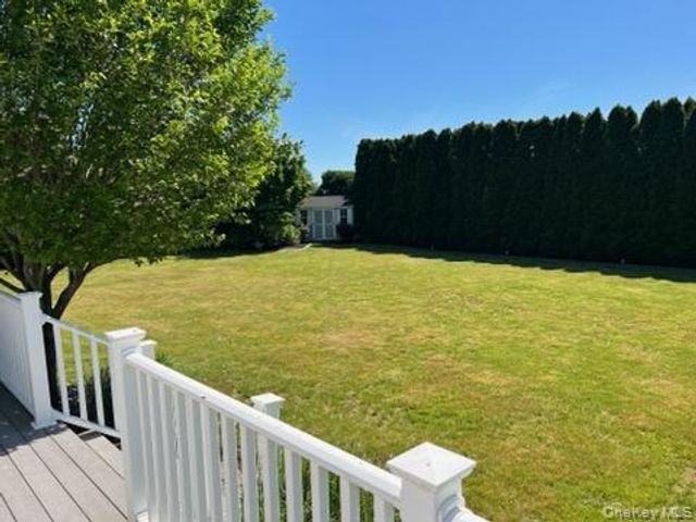 312 Riley Avenue, Calverton, NY 11933