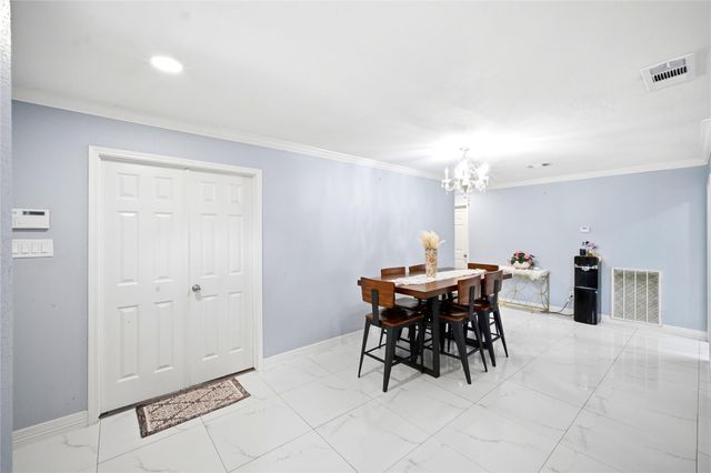 8226 Misty Ridge Lane, Houston, TX 77071