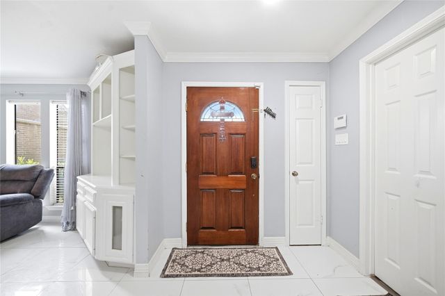 8226 Misty Ridge Lane, Houston, TX 77071