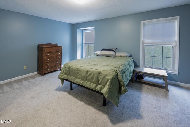 412 Oak Hollow Court, Raleigh, NC 27613