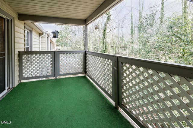 412 Oak Hollow Court, Raleigh, NC 27613