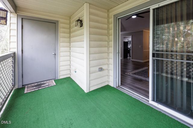 412 Oak Hollow Court, Raleigh, NC 27613