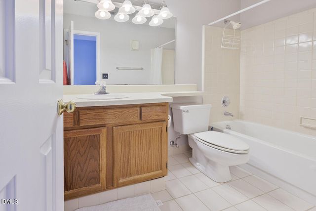 412 Oak Hollow Court, Raleigh, NC 27613