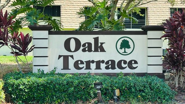 4477 Oak Terrace Drive, Greenacres, FL 33463