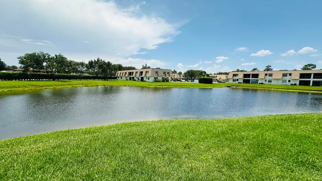 4477 Oak Terrace Drive, Greenacres, FL 33463