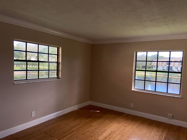 4477 Oak Terrace Drive, Greenacres, FL 33463