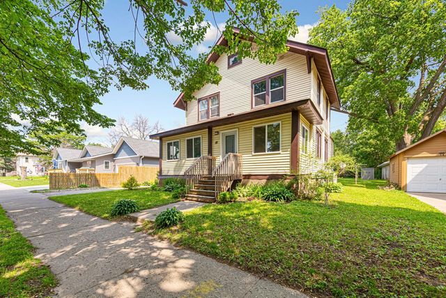 18 8th Street NW, Faribault, MN 55021