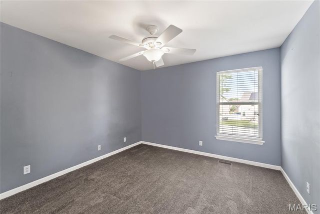 923 Holliday Drive, Fairview Heights, IL 62208