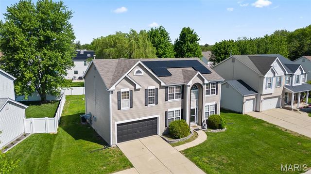 923 Holliday Drive, Fairview Heights, IL 62208