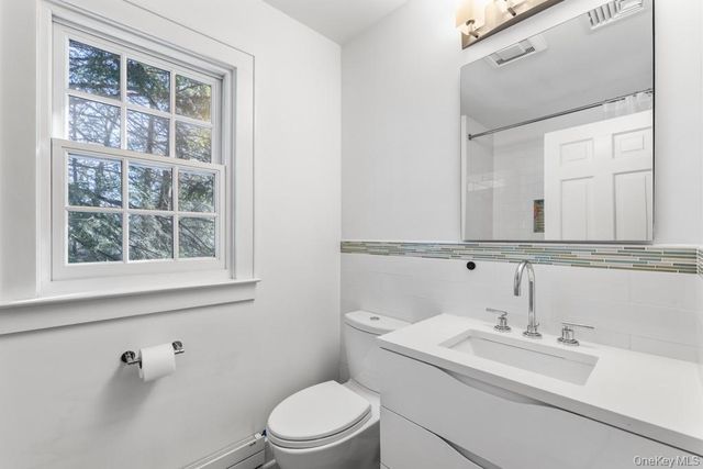 110 Marcourt Drive, Chappaqua, NY 10514