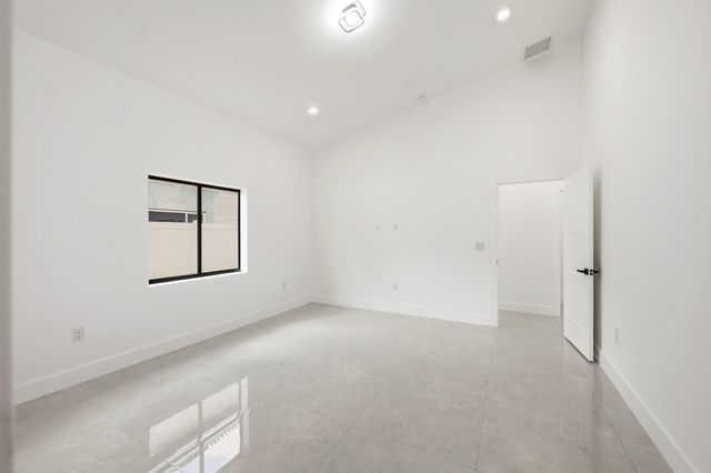 4530 NW 36th Court, Fort Lauderdale, FL 33319
