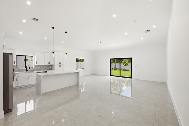 4530 NW 36th Court, Fort Lauderdale, FL 33319