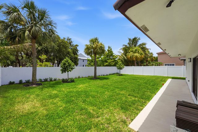 4530 NW 36th Court, Fort Lauderdale, FL 33319