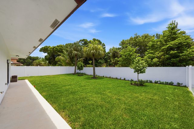 4530 NW 36th Court, Fort Lauderdale, FL 33319