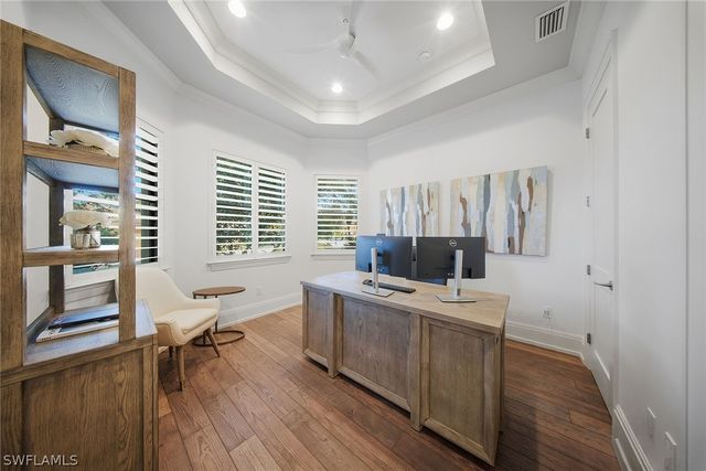 2867 Coco Lakes DR, Naples, FL 34105