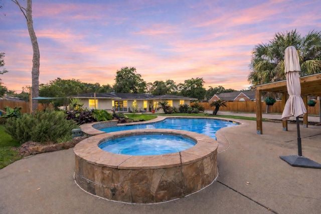 1914 Peppermill Road, Houston, TX 77080