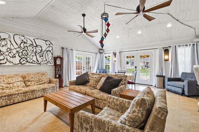 1914 Peppermill Road, Houston, TX 77080