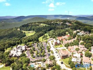 23 Ledge View Drive SE, Huntsville, AL 35802