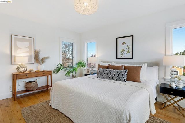 1400 1400 Santa Fe Ave, Berkeley, CA 94702