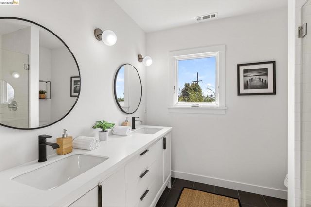 1400 1400 Santa Fe Ave, Berkeley, CA 94702