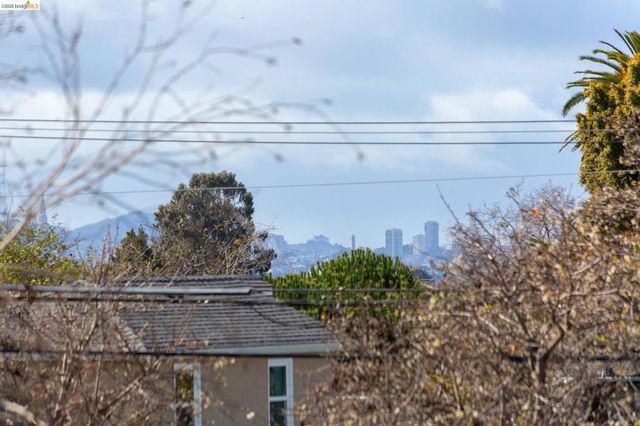 1400 1400 Santa Fe Ave, Berkeley, CA 94702