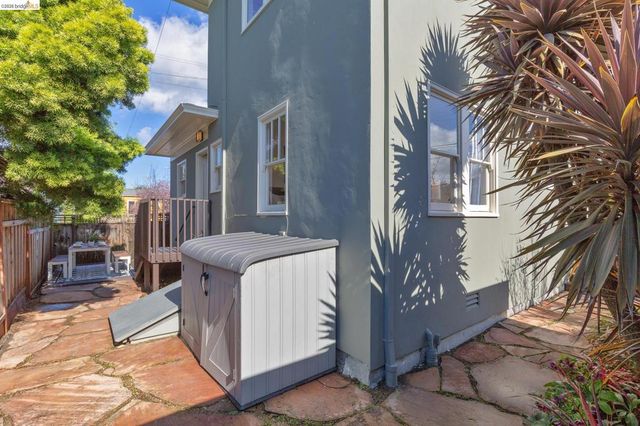 1400 1400 Santa Fe Ave, Berkeley, CA 94702