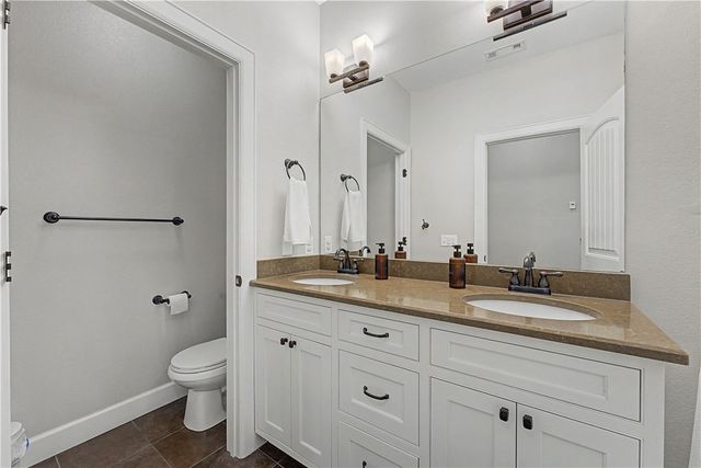 8424 Preston Trail, Bentonville, AR 72712