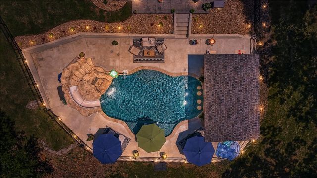 8424 Preston Trail, Bentonville, AR 72712