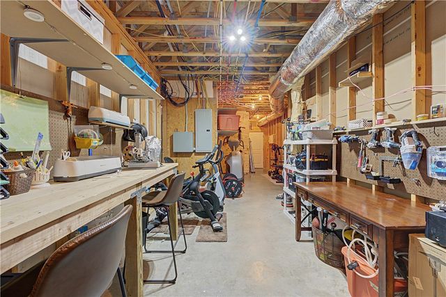 8424 Preston Trail, Bentonville, AR 72712