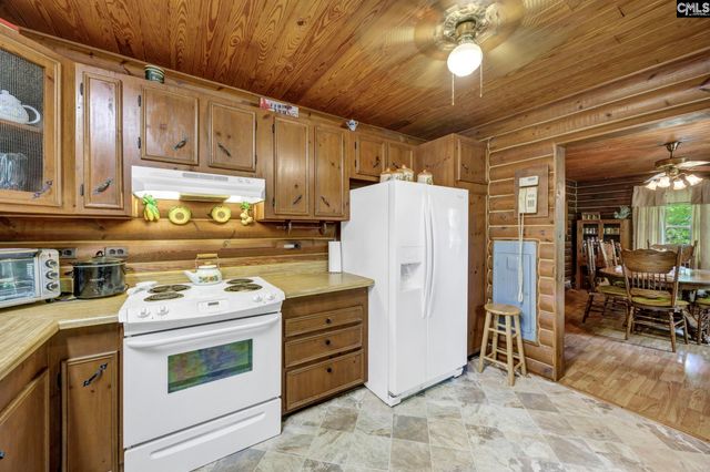 560 Harmon Road, Hopkins, SC 29061