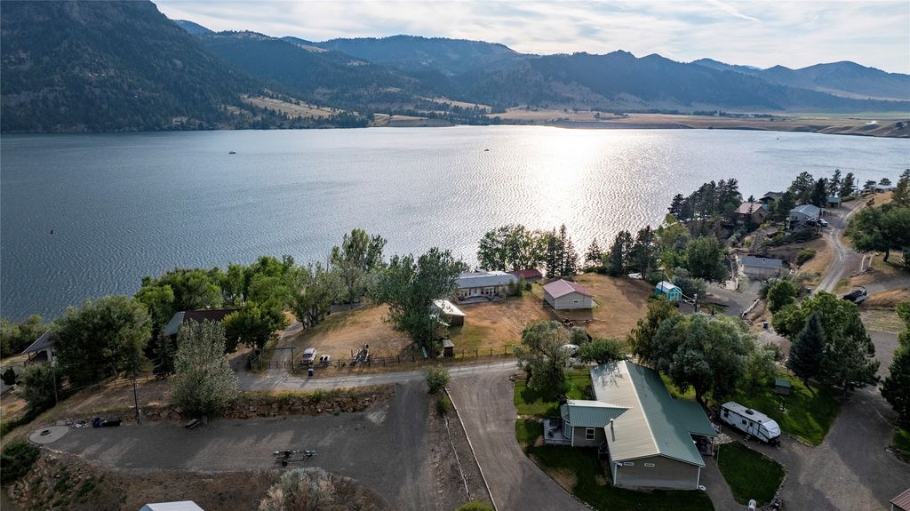 1872 Beartooth Road, Wolf Creek, MT 59648 photo 3