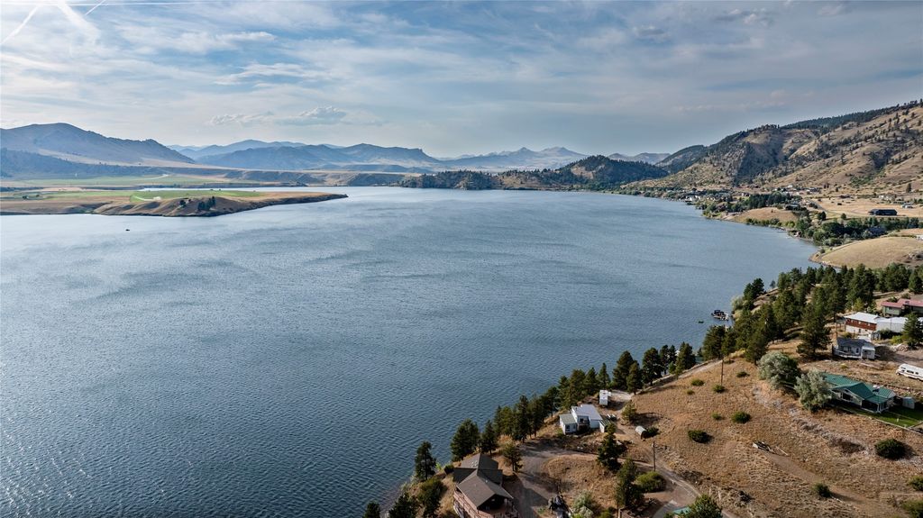 1872 Beartooth Road, Wolf Creek, MT 59648 photo 4