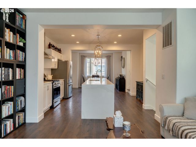 15385 Sw MALLARD Dr 101, Beaverton, OR 97007