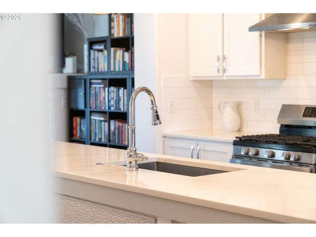 15385 Sw MALLARD Dr 101, Beaverton, OR 97007
