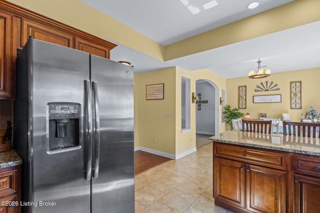 144 Shirley Blvd, Vine Grove, KY 40175