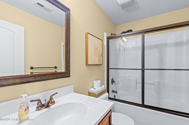 144 Shirley Blvd, Vine Grove, KY 40175