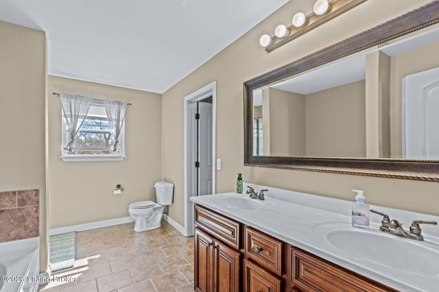 144 Shirley Blvd, Vine Grove, KY 40175