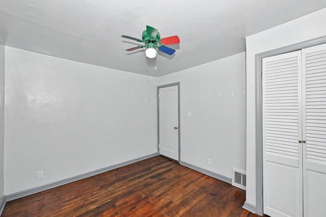 10126 S Judith PLACE, Oak Creek, WI 53154