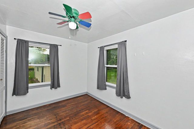 10126 S Judith PLACE, Oak Creek, WI 53154
