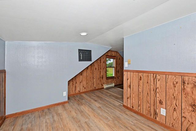 10126 S Judith PLACE, Oak Creek, WI 53154