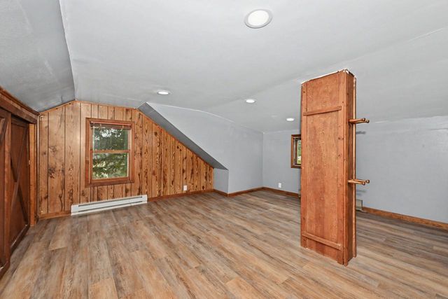 10126 S Judith PLACE, Oak Creek, WI 53154