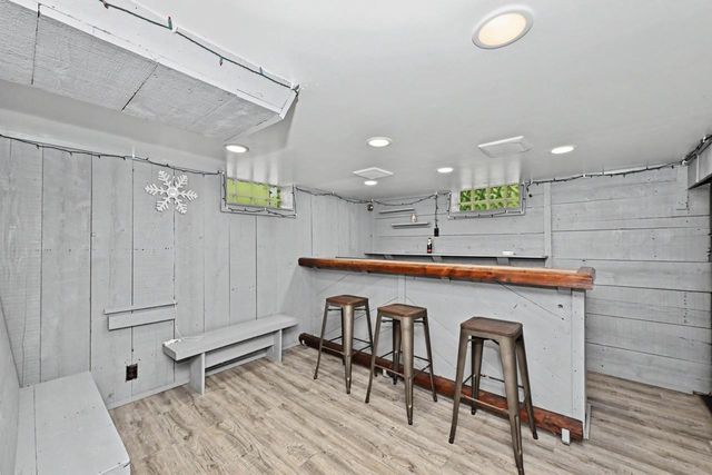 10126 S Judith PLACE, Oak Creek, WI 53154